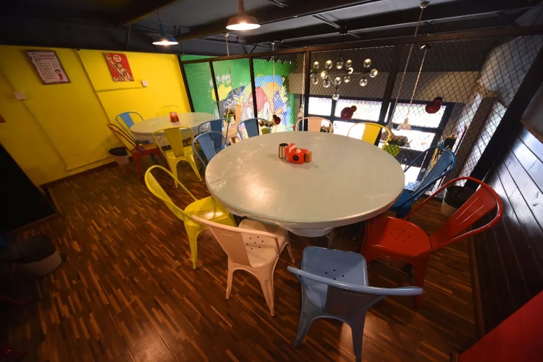 去晚1分钟排队2小时！这成都火到昆明的餐馆，店名竟误导了无数人