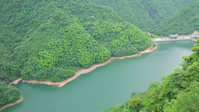 深山峡谷中的江西大觉山,江西大觉山风景优美