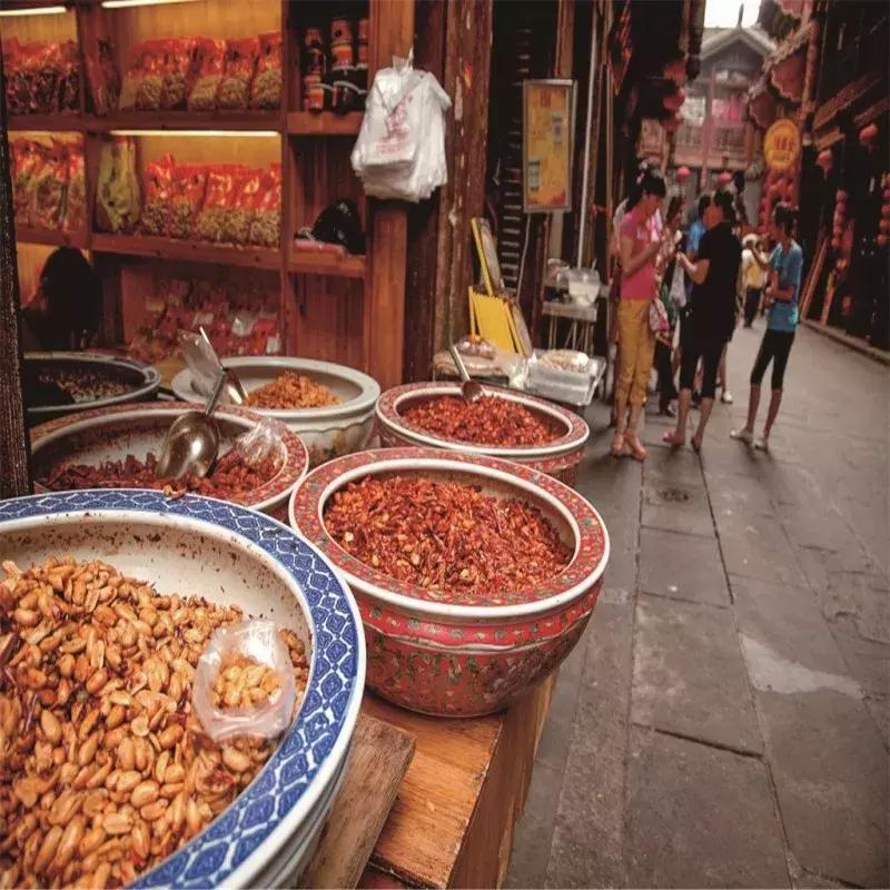 “想不红都难”系列：欢迎全世界的朋友来渝中蹭网