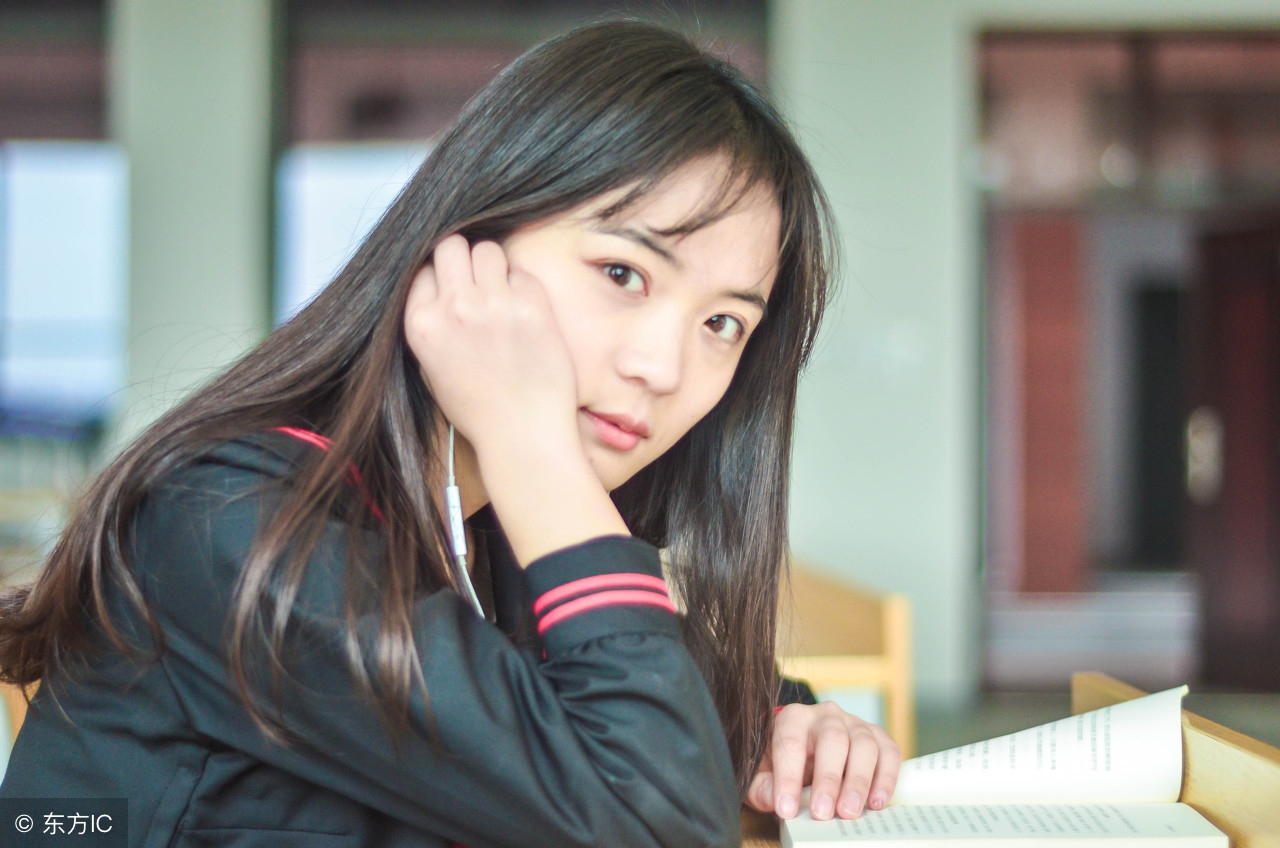 应届本科生最新深圳入户条件,深圳应届生入户新政策