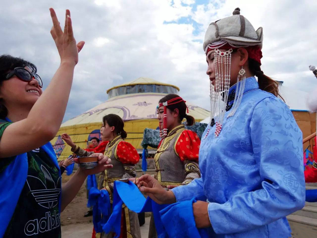 夏天了来呼伦贝尔旅游吧,暑假一起去新疆吧