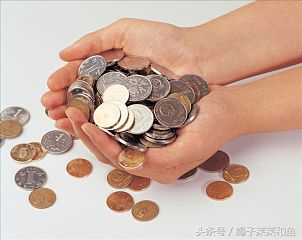 每日一则趣闻——“挂科大王”成为优秀毕业生，大学创业获利千万