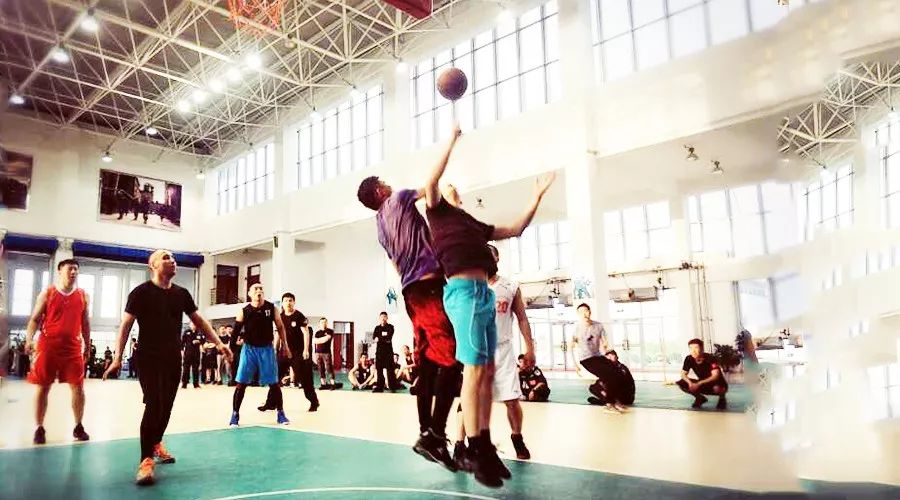 警务实战教官为民警讲授实战技能,警务实战教官需要具备哪些能力