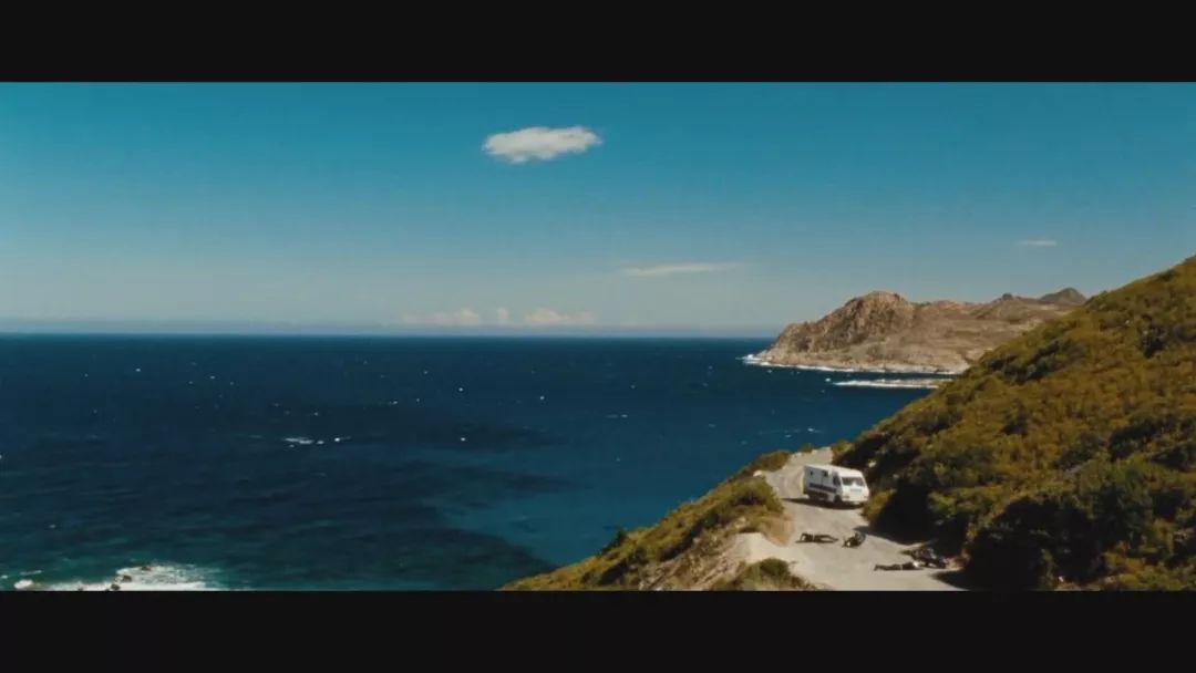 把大尺度拍得如此变态唯美,导演你怕是磕药了吧!