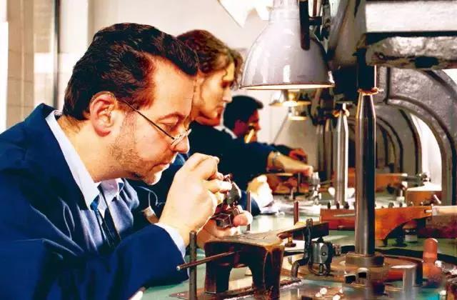 南宁哪里有回收珠宝,深圳回收钻石哪里报价高