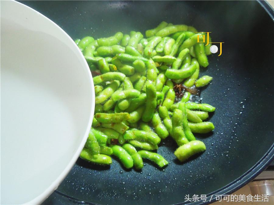 盐水毛豆拌什么汤汁,盐水毛豆要用冷水浸泡么