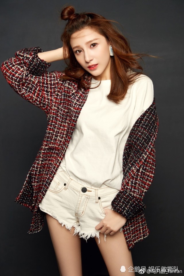 cctv-5足球美女主持人,cctv5足球女主持人是谁