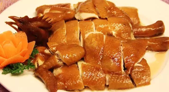 如果肇庆的美食及美景来一场足球赛，胜出的将会是……