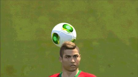 实况足球进球精彩瞬间回放,实况足球10个最精彩的进球