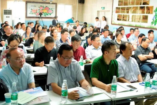 「速递」以个别化教育为基础,探索新时代培智教育课程改革:北京师范大学培智教育课程与教学改革研讨会在北京市朝阳区安华学校举行(一)