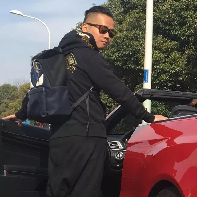 绿茵上的绿色生活,之诺申花激情足球夜开启球迷狂欢季