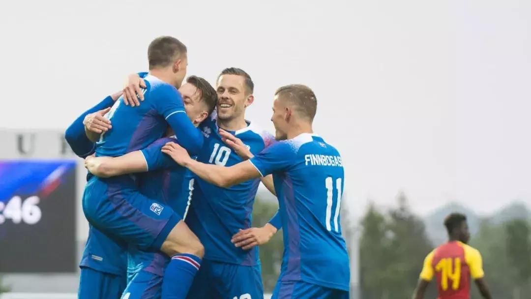 冰岛梅西,我喜欢梅西英文