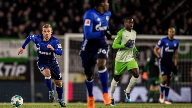 现场看球的伪球迷,这些足球场上的冷知识你知道几个