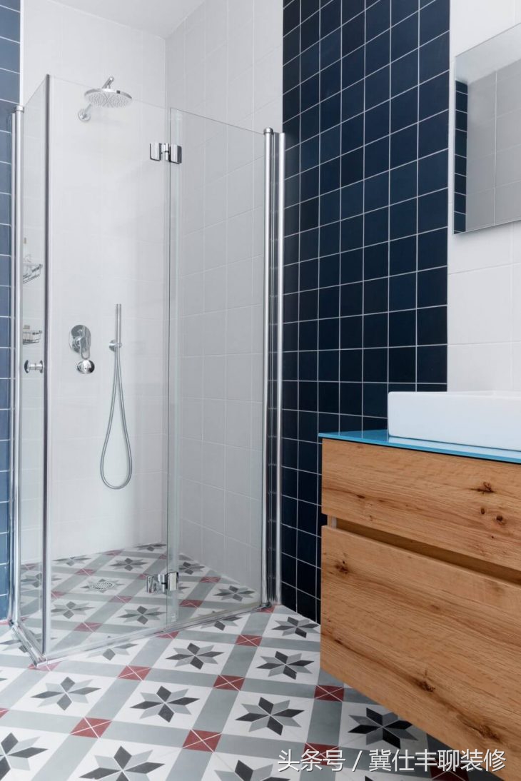 卧室墙上嵌入式电视墙,嵌入式电视背景墙客厅阳台一体化