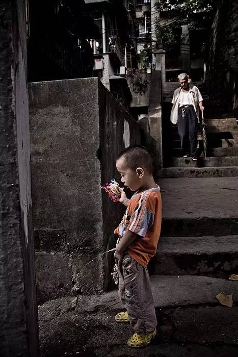 拍的照片被盗图了怎么办,偷照片被发现了怎么解释