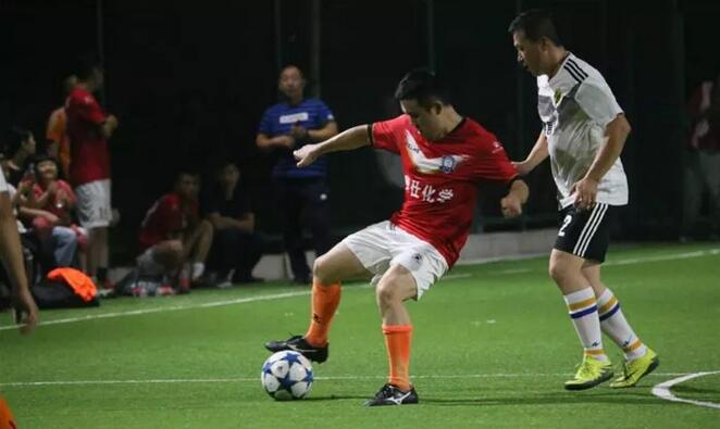 20000余人齐聚国际足球运动小镇观看世界杯，您不来吗？