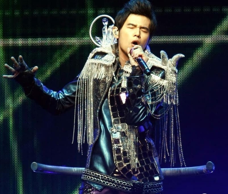 孙俪张译吻戏邓超吃醋吗,孙俪果郡王深情演戏惹邓超吃醋