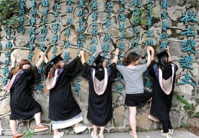 开一家奶茶店月入二十万,开奶茶店赚钱的来说说