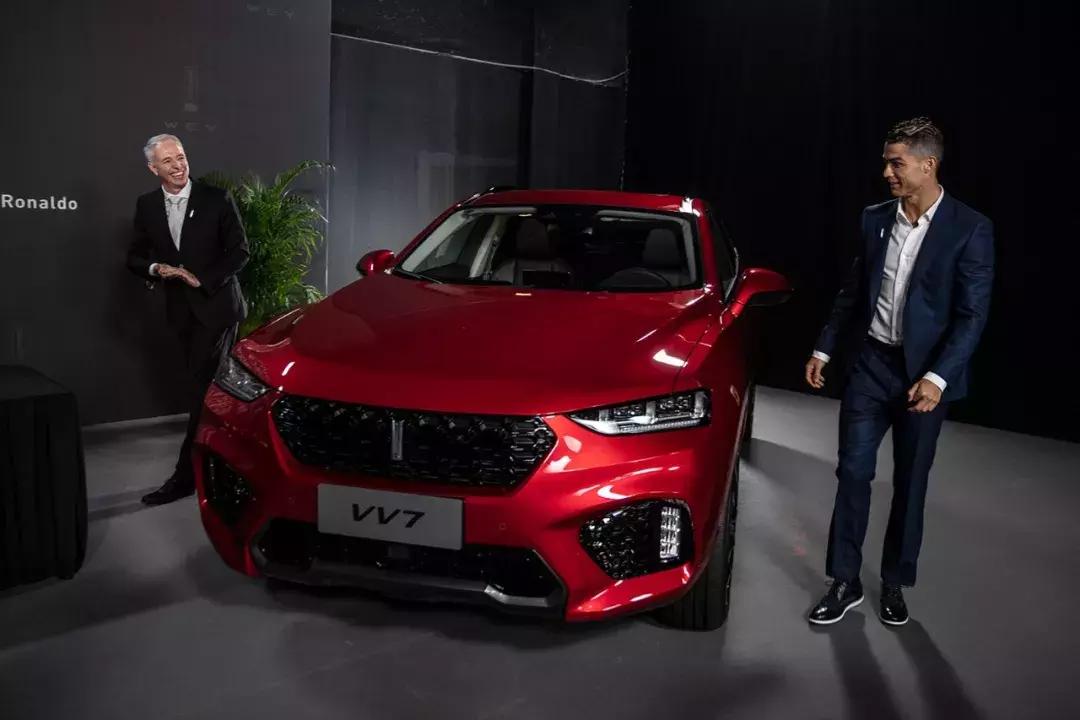 C罗完成精彩帽子戏法，得到了来自东方的神秘力量加成？