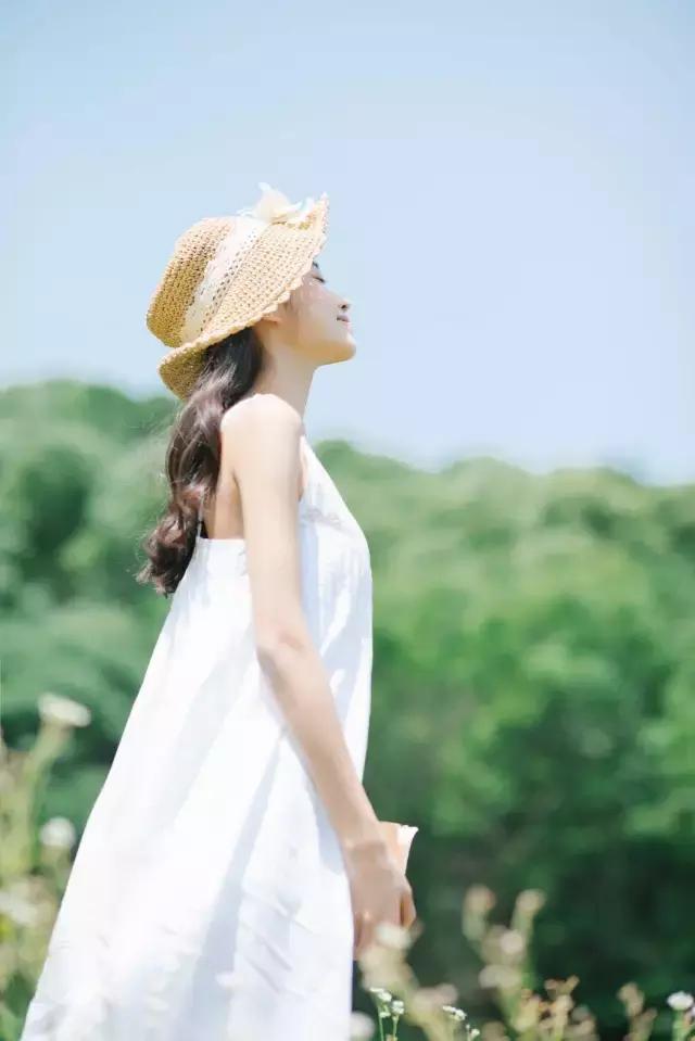 夏日写真服饰大解析!这11件拍照必备单品你都有了吗?