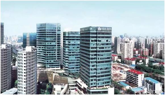 一路向上上海体育场,绿地上海城市更新