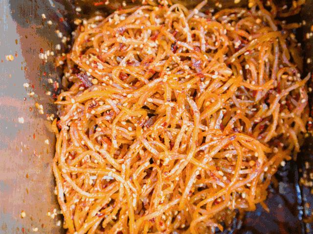 水蜜桃8块一斤,西瓜桃子8元