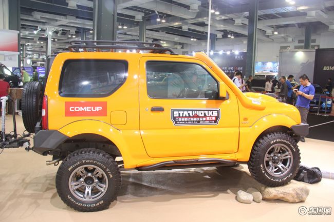 铃木吉姆尼越野怎么样,铃木吉姆尼1.3越野视频