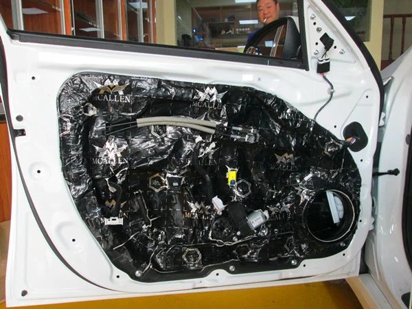 起亚k5音响改装最佳效果,起亚k5凯酷顶配改装音响