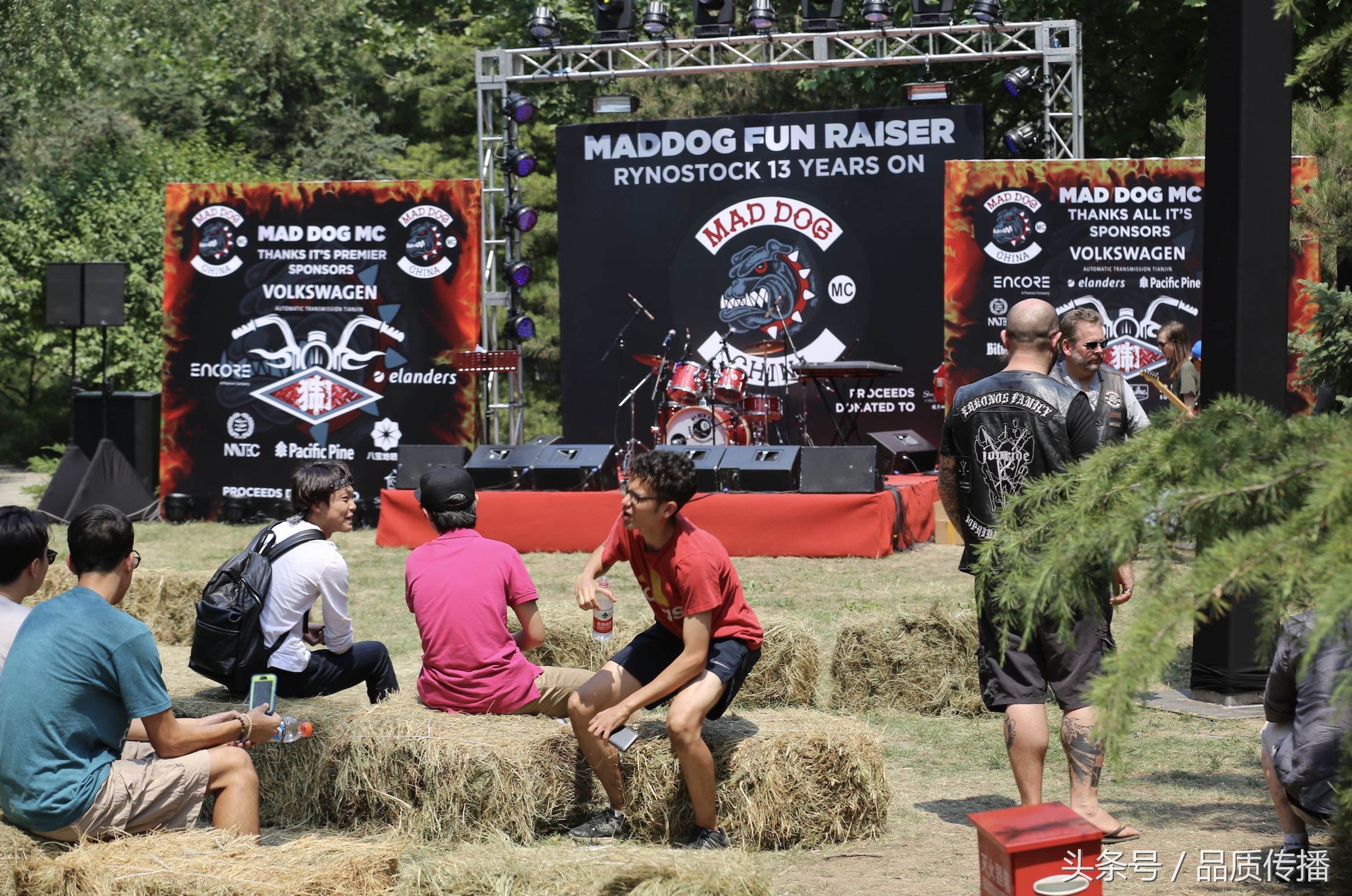 每人被俱乐部认可，哈雷俱乐部才能被社区认可，骑车、公益、成熟