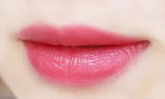 直男眼中的口红颜色哪个好看,直男必买的三种颜色口红