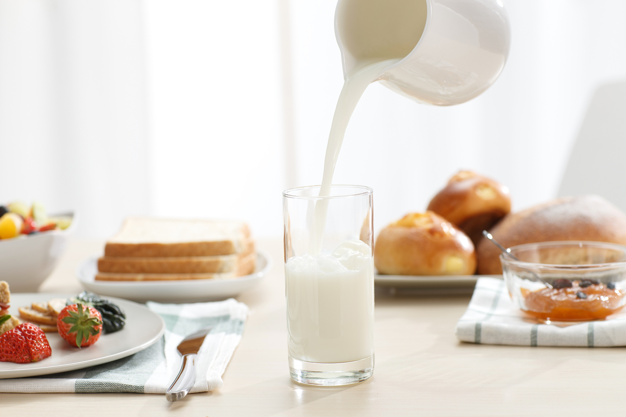 狗狗羊奶粉怎么喂,狗狗喂羊奶粉的正确方法