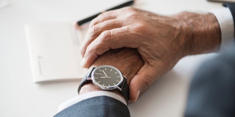 没交社保和医保，应该如何买保险？这样投保可以做到万无一失