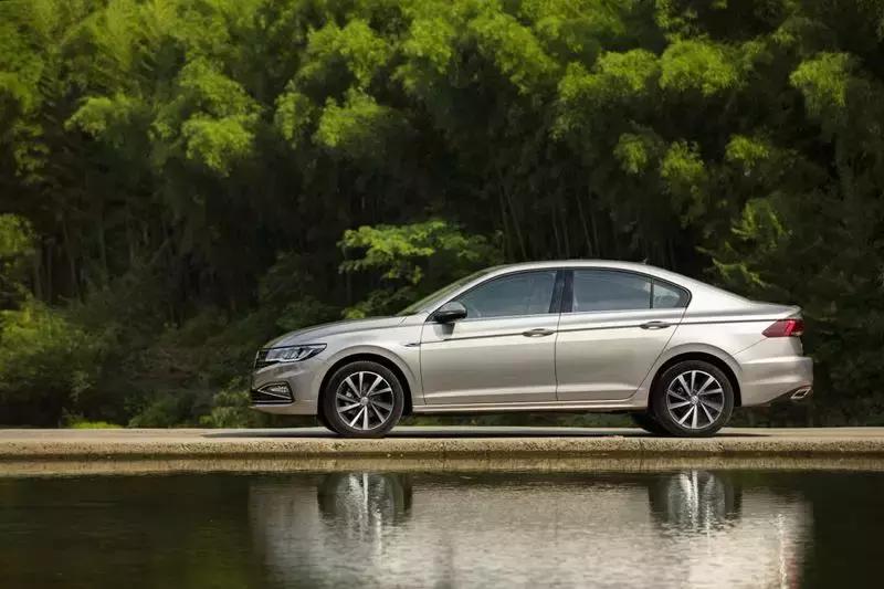 普通的disco我们普通的摇原唱,普通的disco我们普通的摇歌词