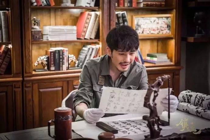 《镇魂》嗑糖*法大**好，男主的一个眼神就让无数观众入坑了