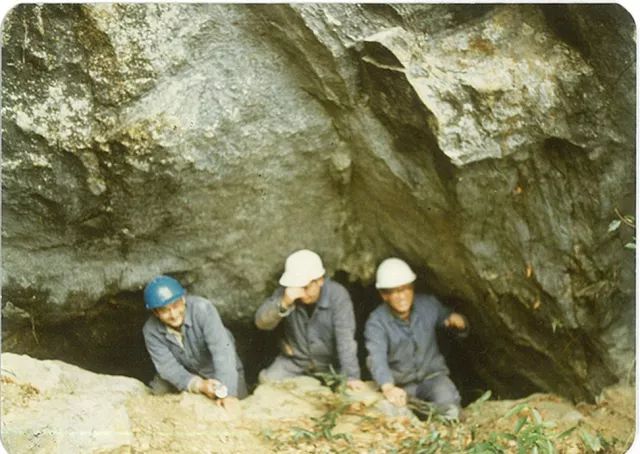 铁路勘测生活揭秘：在戈壁滩用沙子洗碗，在无人区与狗熊对峙