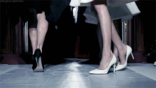 18岁女生突然昏倒是什么原因,19岁女孩突然晕倒什么原因