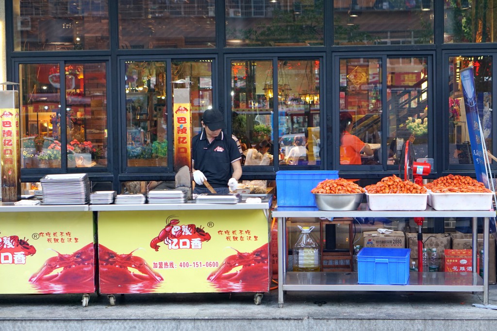 小龙虾征战世界杯,小龙虾与世界杯共狂欢