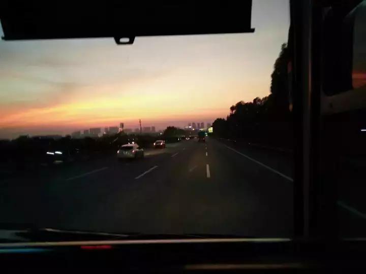 在宜春,1988年出生的人,现在账户上有多少钱?