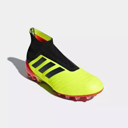 世界杯经典战靴,劲话论