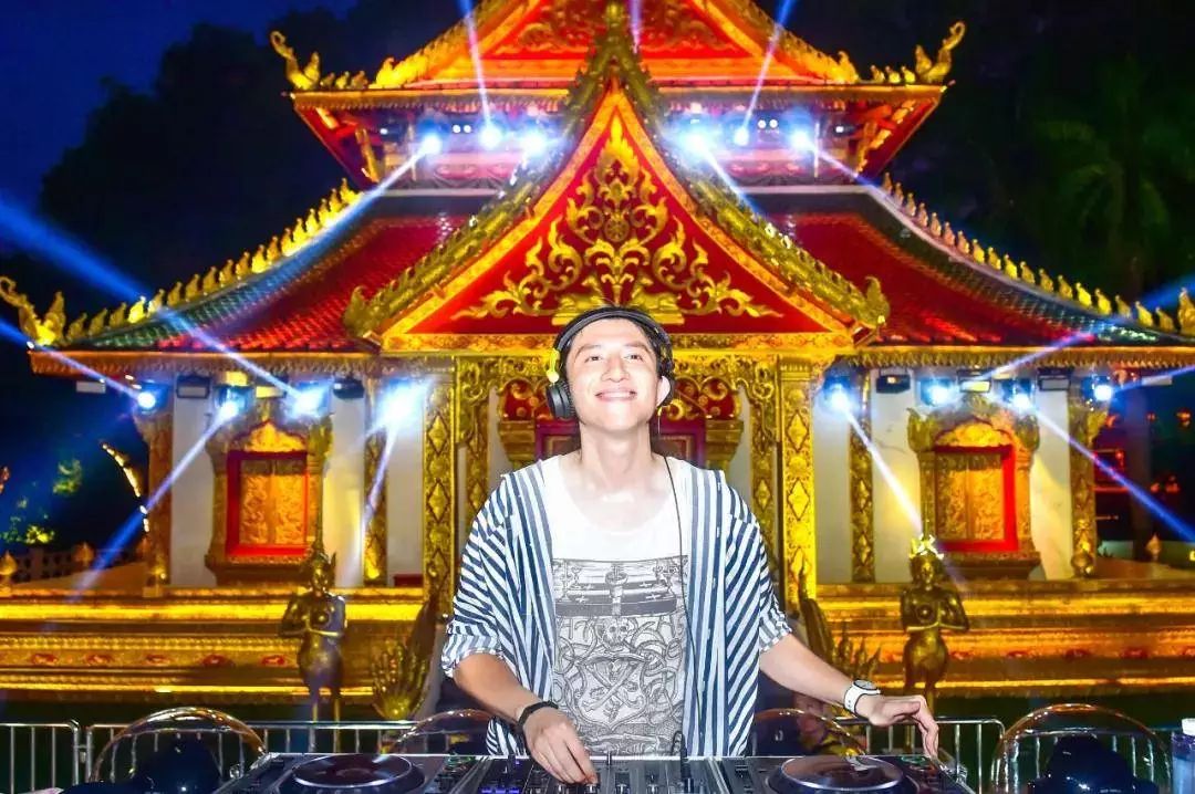 欢乐谷深圳攻略现场体验,深圳欢乐谷游玩攻略方案