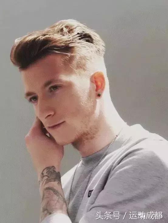 足球运动员跑步,足球运动员跑步训练