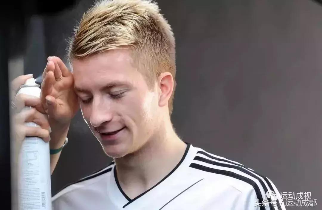 足球运动员跑步,足球运动员跑步训练