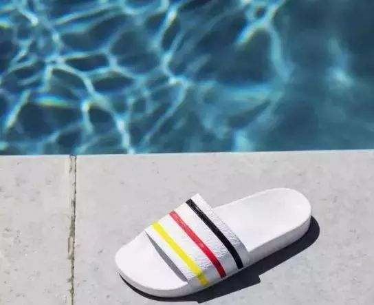 2022世界杯联名款轻奢杯,世界杯联名款足球