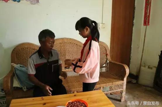 这两个女孩……万万没想到啊！