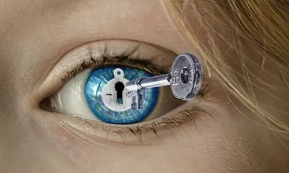 黑眼圈还有眼袋怎么治疗,黑眼圈眼袋太重最快有效方法