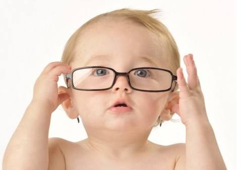 吃什么保护宝宝眼睛视力,吃什么水果宝宝眼睛会又大又亮