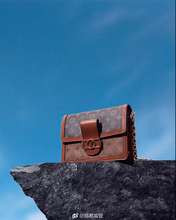 选一款实用性高的lv包包,lv的哪款包包比较百搭