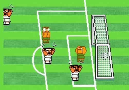 世界杯看的心烦意乱？球迷的你玩过足球游戏吗，网友：热血足球！