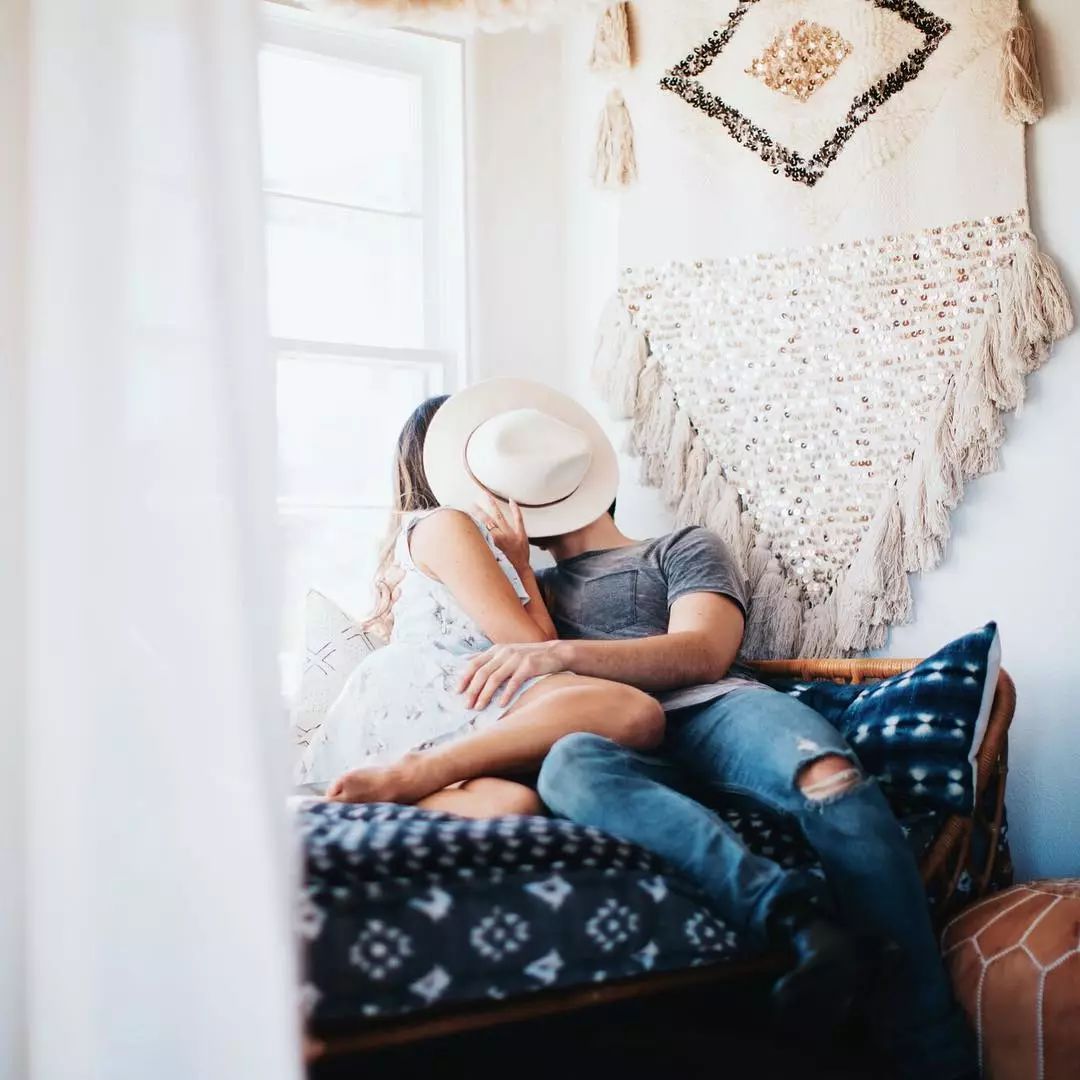 海边情侣拍照姿势大全一个人,武功山拍照姿势大全情侣夏天