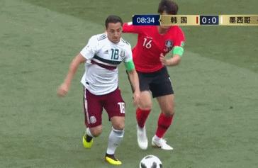 周星驰将少林足球踢进了世界杯,韩国人看周星驰少林足球完整视频